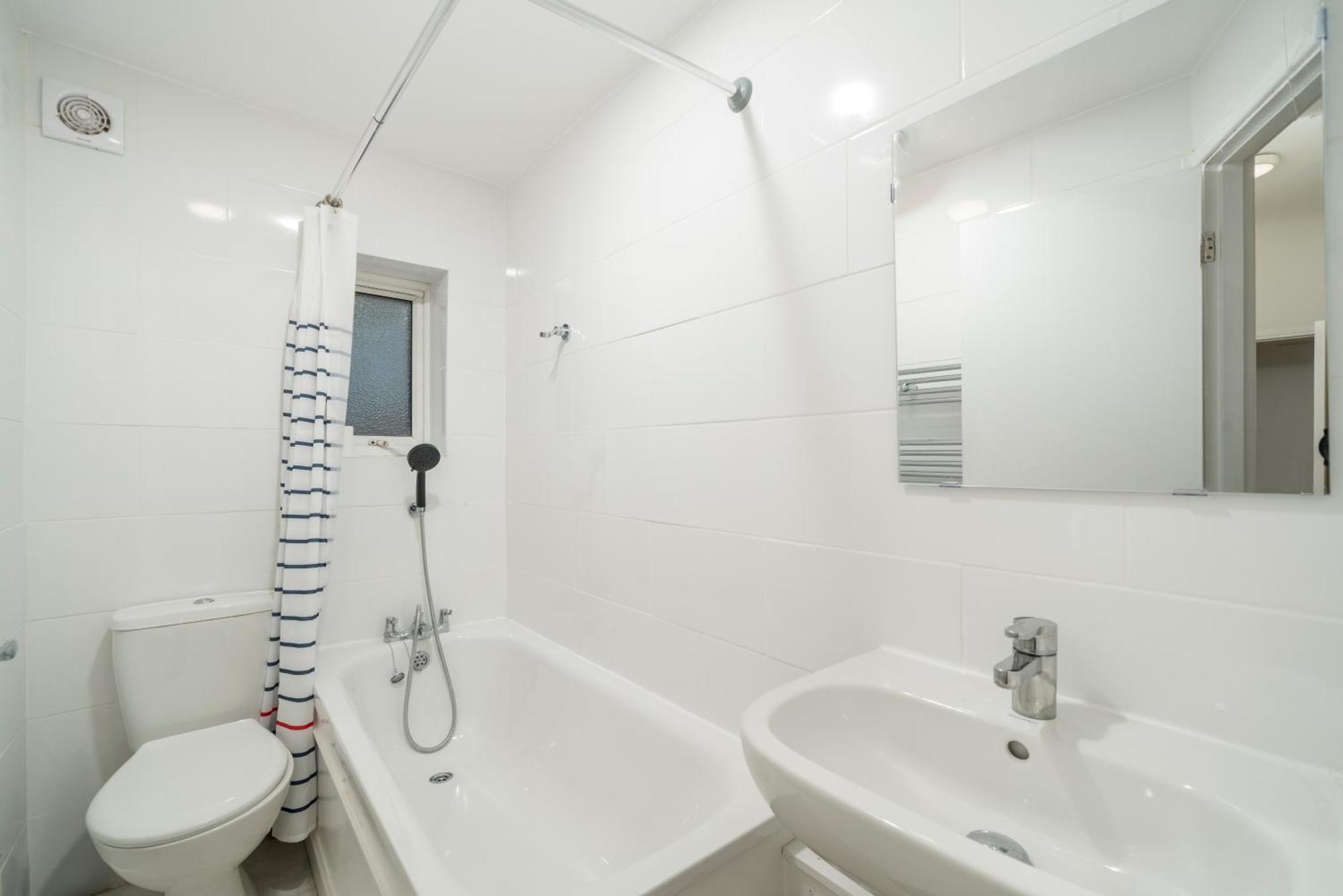 Cozy & Comfy Woodgreen Station Apartment 2Br 2Mins To Metro 20Mins To Central London Apartment London